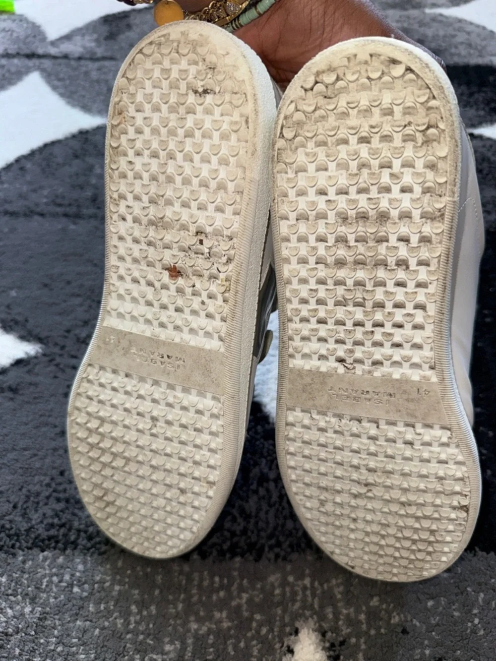 Isabel Marant Beth Low Top Sneaker - Picture 11 of 16